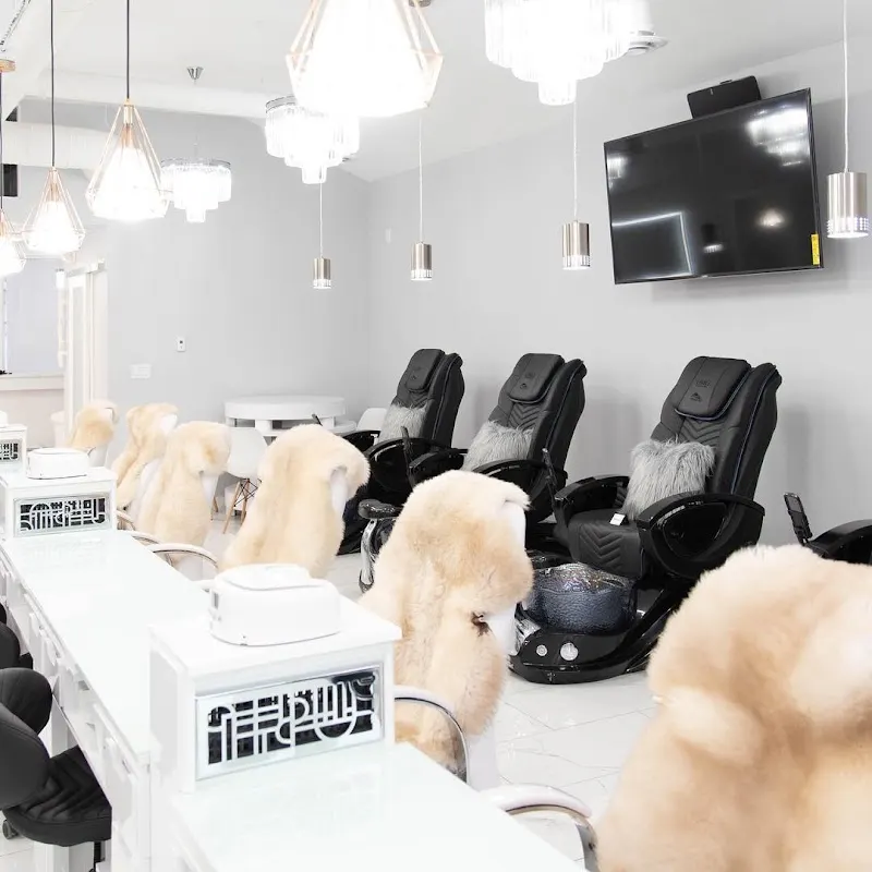 OMG Nails & Spa — Nail salon in Anchorage